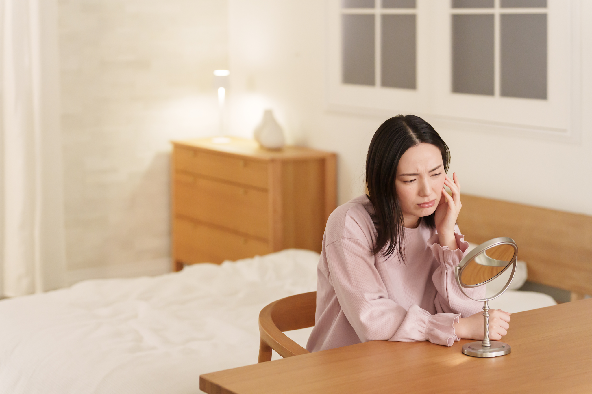 レーザー後の色素沈着が半年経っても消えないケースとは