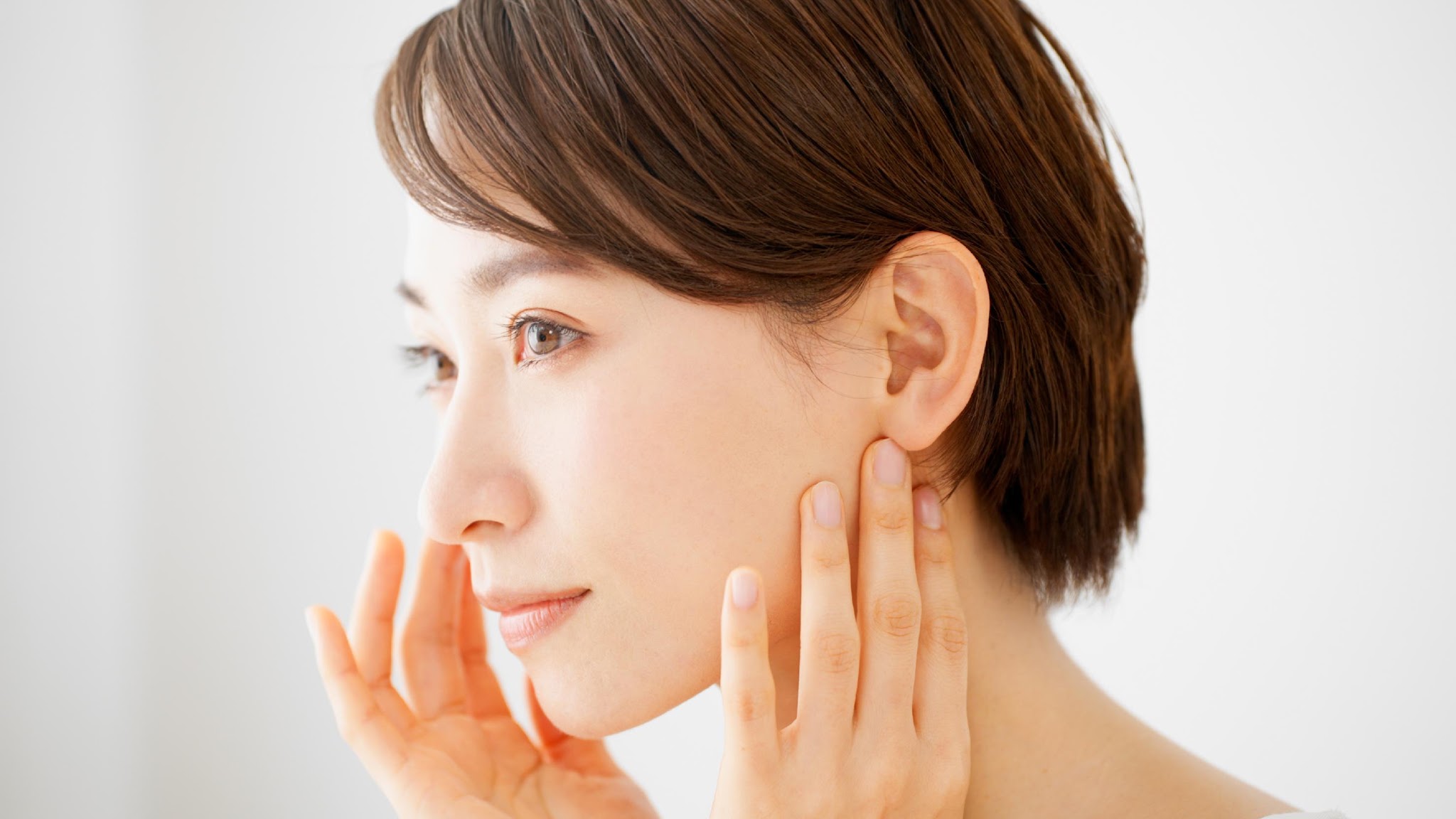 糸リフトのダウンタイムはどのくらい?症状の経過と過ごし方